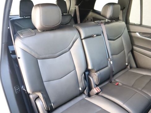 Used 2023 Cadillac XT6 Premium Luxury image 57