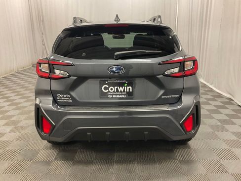 Used 2024 Subaru Crosstrek 2.0i Premium AWD/4WD image 5