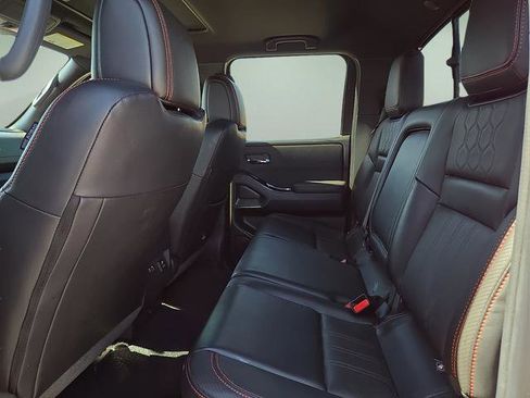 Used 2023 Nissan Frontier Pro-X w/ Pro-X Premium Package image 15