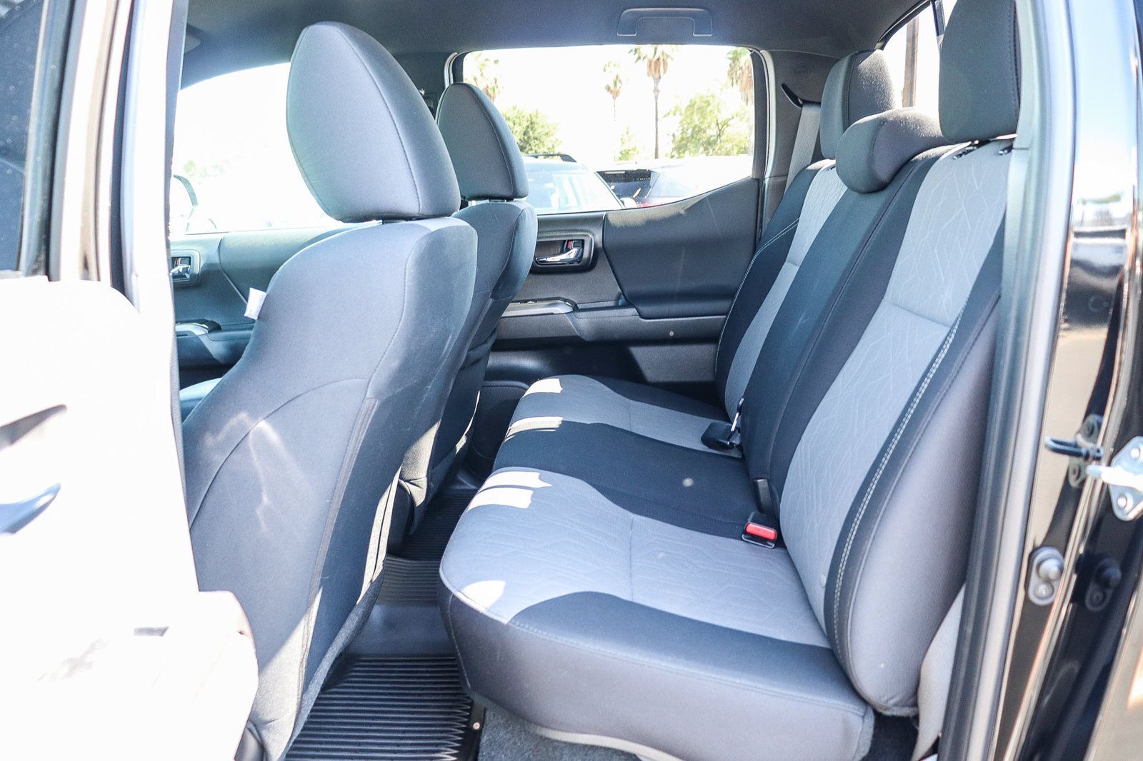 Used 2023 Toyota Tacoma TRD Sport w/ Black Out Package (TMS) AWD/4WD image 17