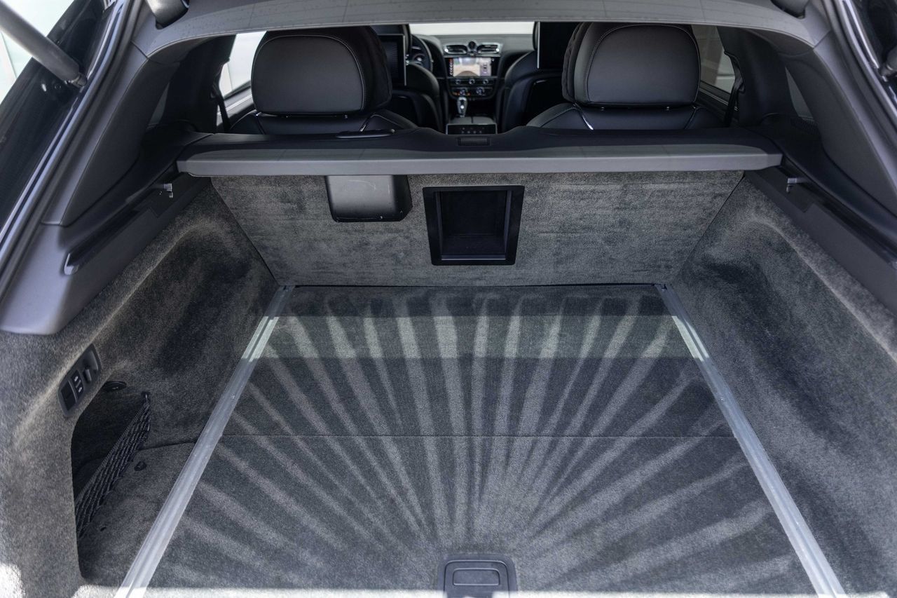 Certified 2023 Bentley Bentayga Extended Wheelbase AWD/4WD image 56