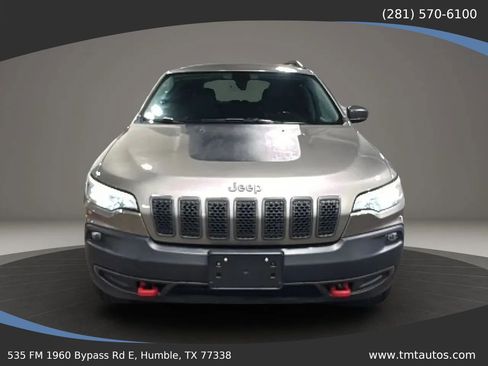 Used 2020 Jeep Cherokee Trailhawk w/ Cold Weather Group AWD/4WD image 1