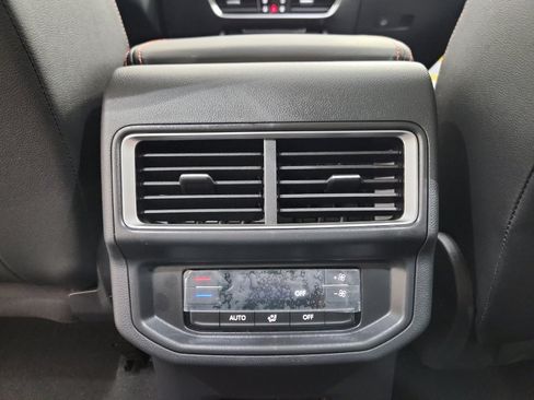 New 2026 Volkswagen Atlas Peak Edition AWD/4WD image 32
