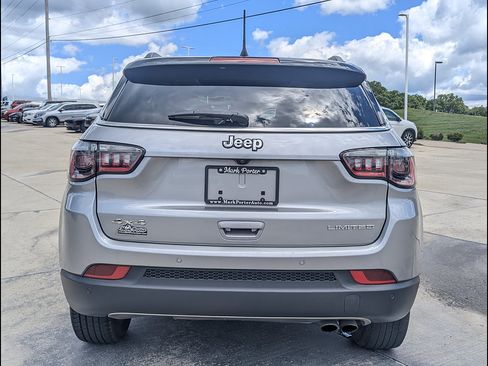 Used 2021 Jeep Compass Limited w/ Sun and Sound Group AWD/4WD image 10