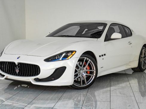 Used 2014 Maserati GranTurismo Sport image 4