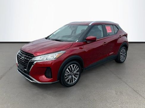 Certified 2024 Nissan Kicks SV FWD image 3