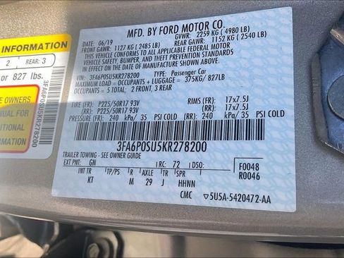 Used 2019 Ford Fusion Energi Titanium FWD image 34