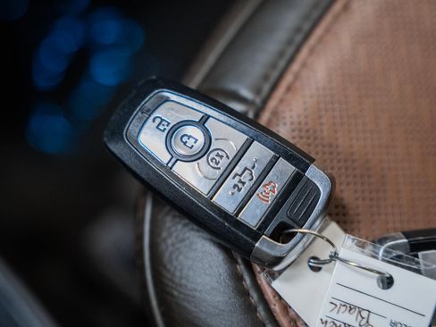 Certified 2022 Ford F150 King Ranch w/ Equipment Group 601A High image 58