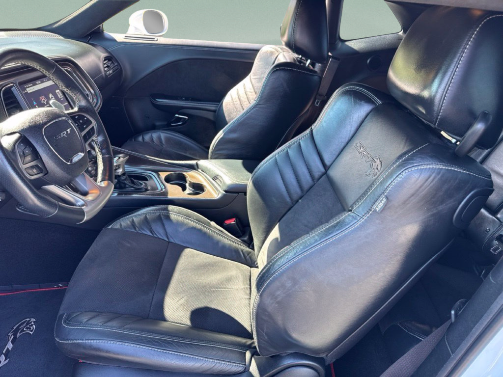 Used 2022 Dodge Challenger SRT Hellcat RWD image 9