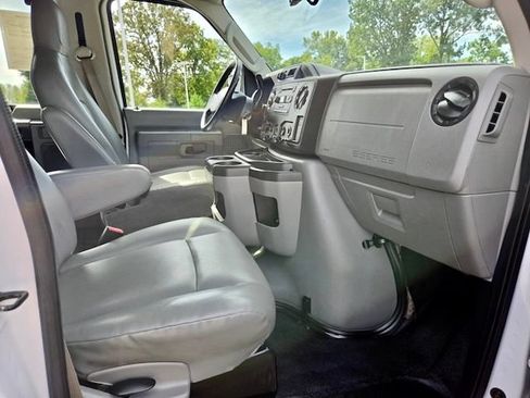 Used 2014 Ford E-350 and Econoline 350 XL w/ Power Windows & Locks Group RWD image 8