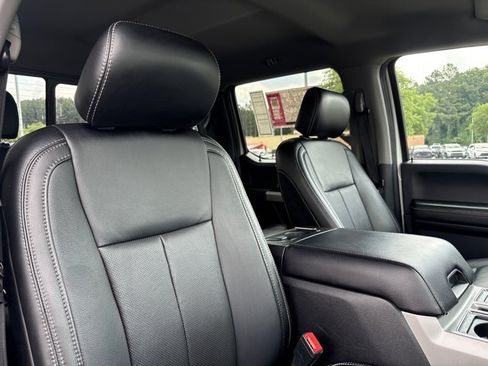 Used 2020 Ford F150 Lariat w/ Equipment Group 502A Luxury AWD/4WD image 21