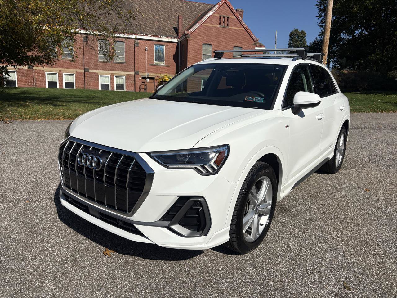 Used 2020 Audi Q3 2.0T Premium Plus AWD/4WD image 3