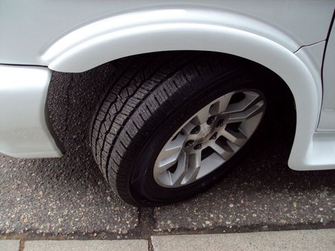 Used 2014 Chevrolet Express 1500 AWD image 36