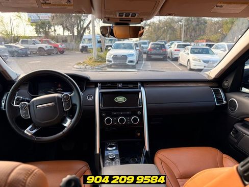 Used 2018 Land Rover Discovery HSE AWD/4WD image 20