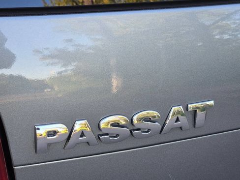 Used 2004 Volkswagen Passat GLS FWD image 24