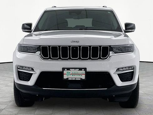 Used 2022 Jeep Grand Cherokee Limited 4xe w/ Luxury Tech Group II image 2