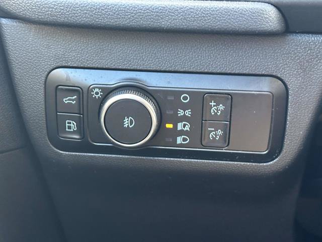 Used 2023 Ford Escape Platinum w/ Premium Technology Package AWD/4WD image 39