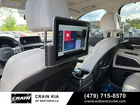 Certified 2022 Kia Telluride SX w/ SX Prestige Package AWD/4WD image 4