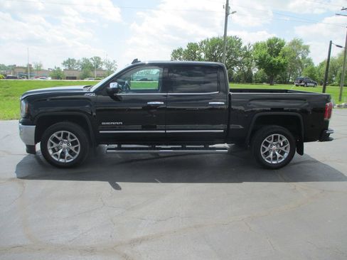Used 2018 GMC Sierra 1500 SLT w/ SLT Premium Package AWD/4WD image 11