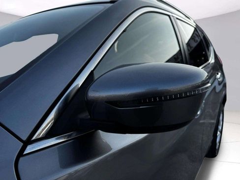 Used 2020 Nissan Rogue S w/ Special Edition Package image 13