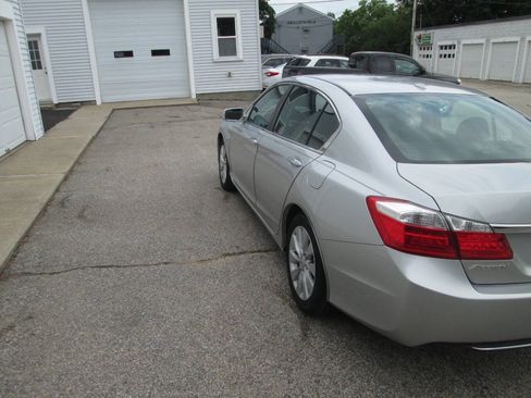 Used 2014 Honda Accord EX-L image 10