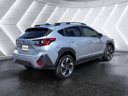 Used 2025 Subaru Crosstrek 2.5i Limited w/ Crosstrek Mirror Package AWD/4WD image 4