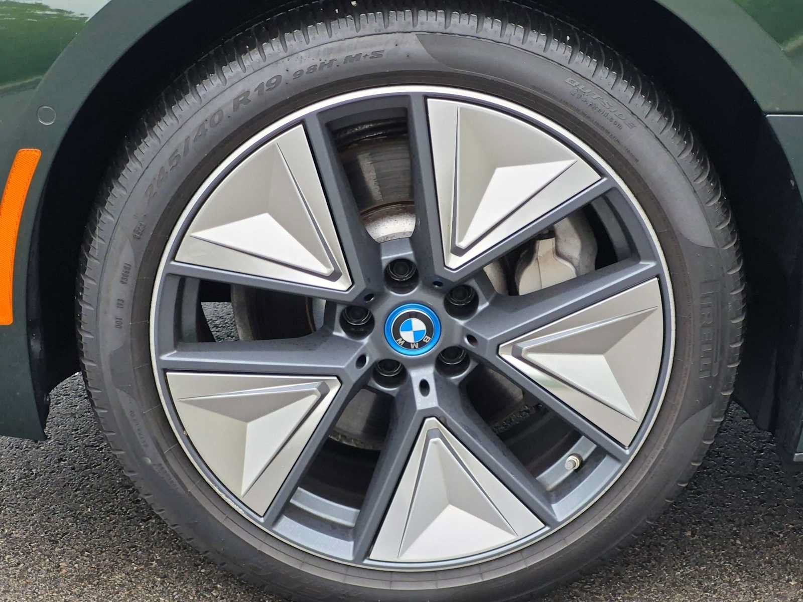 Used 2023 BMW i4 eDrive35 w/ Premium Package RWD image 13