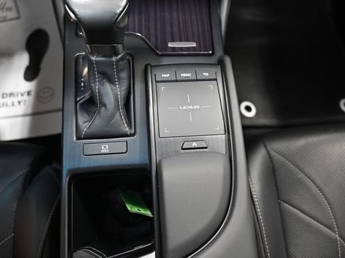 Used 2019 Lexus ES 350 w/ Accessory Package 2 FWD image 20