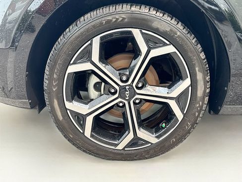 Certified 2023 Kia Niro EX Touring FWD image 31
