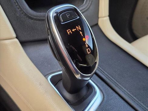 Used 2018 Cadillac XT5 Luxury w/ Driver Awareness Package image 15