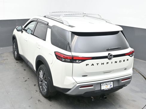 Certified 2024 Nissan Pathfinder SL w/ SL Premium Package image 31