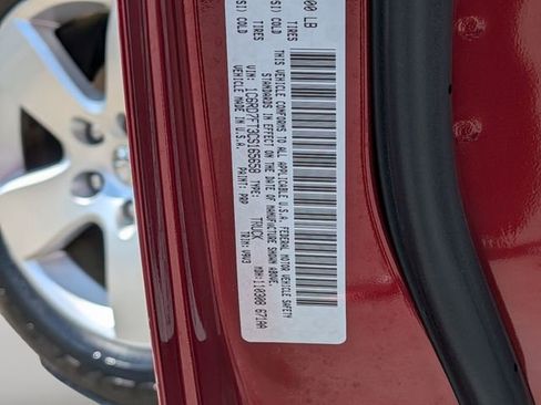 Used 2012 RAM 1500 Express AWD/4WD image 33