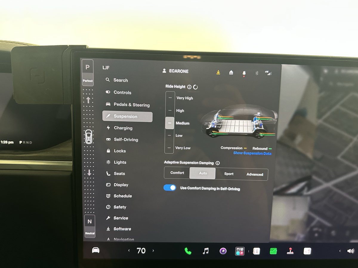 Used 2022 Tesla Model X AWD/4WD image 37