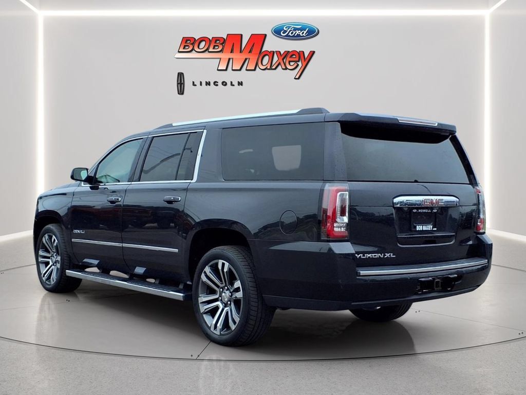 Used 2020 GMC Yukon XL Denali w/ Denali Premium Package AWD/4WD image 7