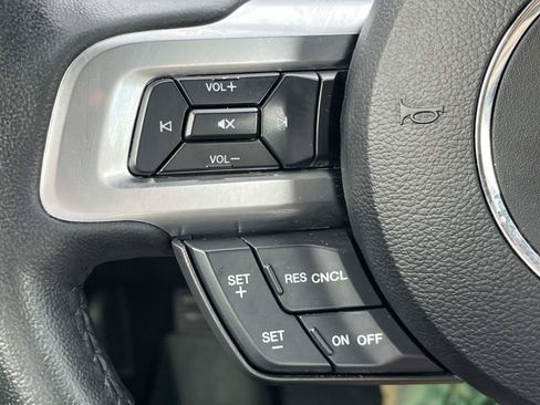 Used 2019 Ford Mustang Coupe RWD image 22