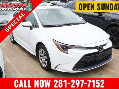 Used 2024 Toyota Corolla LE FWD image 1