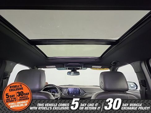 Used 2022 Chevrolet Blazer RS w/ Enhanced Convenience Package image 16