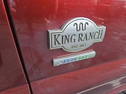 Used 2015 Ford F150 King Ranch w/ Equipment Group 601A Luxury AWD/4WD image 28