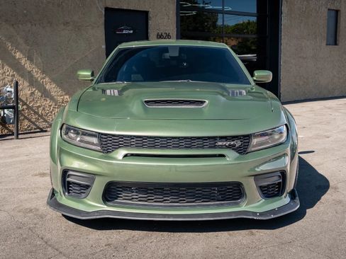 Used 2020 Dodge Charger SRT Hellcat w/ Carbon/Suede Interior Package RWD image 3