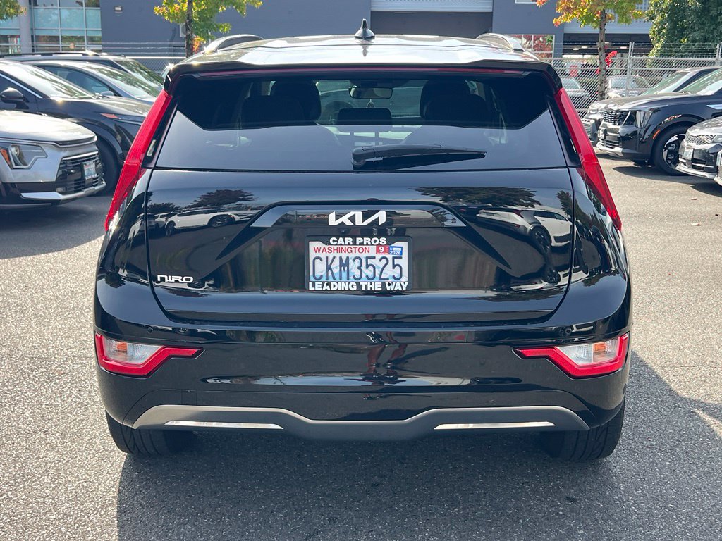 Used 2023 Kia Niro Wind w/ Wind Preserve Package FWD image 6