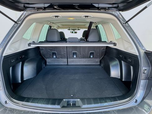 Used 2023 Subaru Forester Premium AWD/4WD image 18