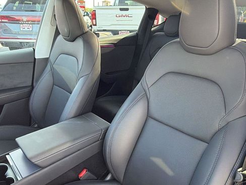 Used 2026 Tesla Model Y 2WD image 5