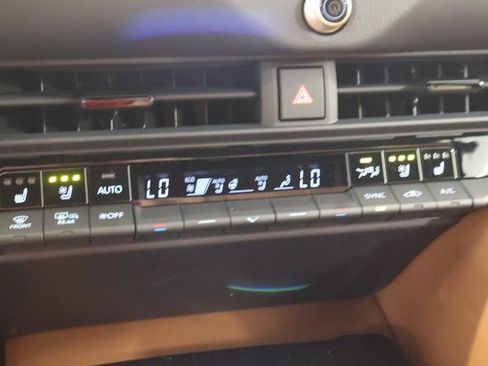 New 2026 Toyota Crown Signia AWD/4WD image 20