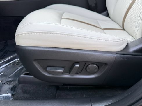 Used 2024 MAZDA CX-90 Plug-In Hybrid w/ Premium Plus AWD/4WD image 10