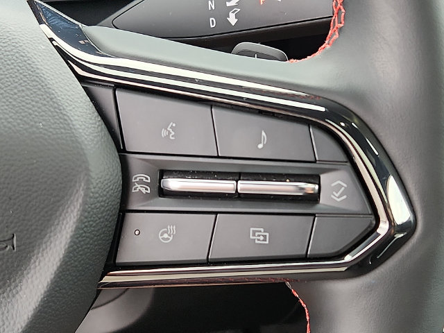 Used 2026 Chevrolet Traverse RS w/ LPO, Floor Liner Package AWD/4WD image 23