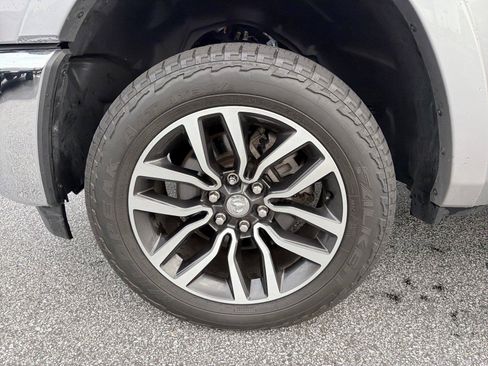 Used 2025 RAM 1500 Limited AWD/4WD image 11
