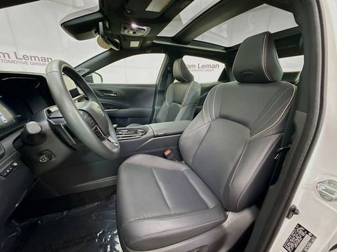 Used 2025 Toyota Crown Platinum image 22