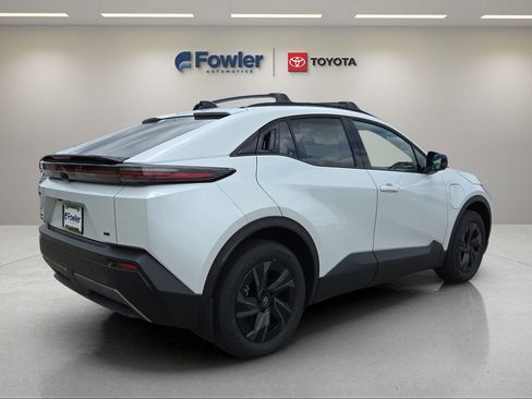 New 2026 Toyota C-HR AWD/4WD image 7