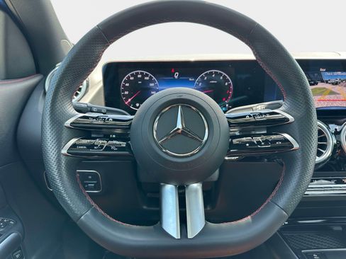 Certified 2025 Mercedes-Benz GLA 250 4MATIC image 28