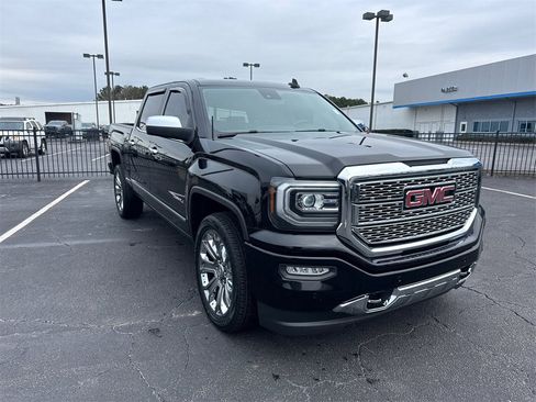 Used 2016 GMC Sierra 1500 Denali w/ Denali Ultimate Package image 4